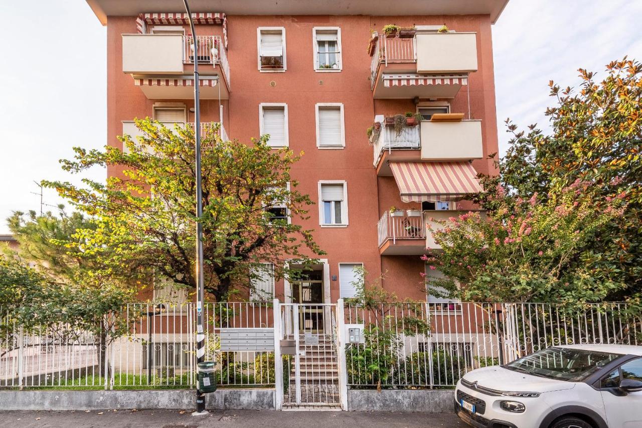 Apartamento Precotto Comfortable Flat With Balcony Milán Exterior foto